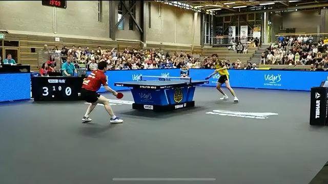 询问包含波尔图训练开放日，今晚临场应变引欢呼，德国杯在即，心理建设被强调的词条