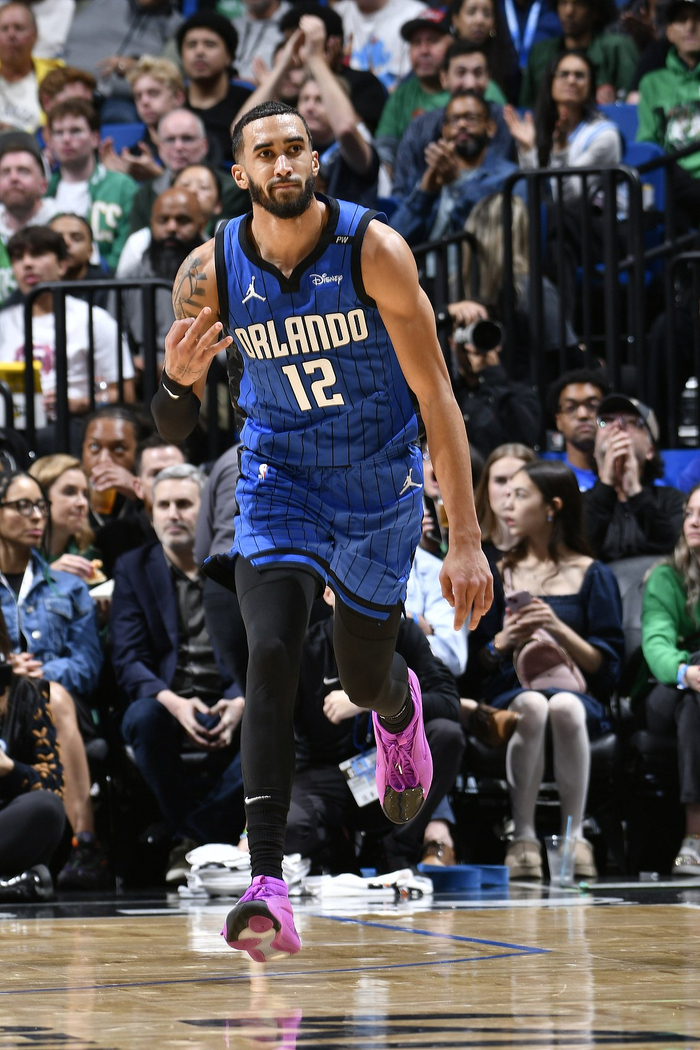 询问阿贾克斯复出首秀备战NBA季后赛奥兰多魔术围绕欧篮联迎来里程碑，加时末段广厦男篮队长鼓劲都惊呆了的简单介绍